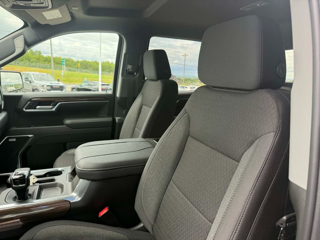 2026 Chevrolet Silverado 1500 RST in Grand Falls, New Brunswick - 12 - w1024h768px