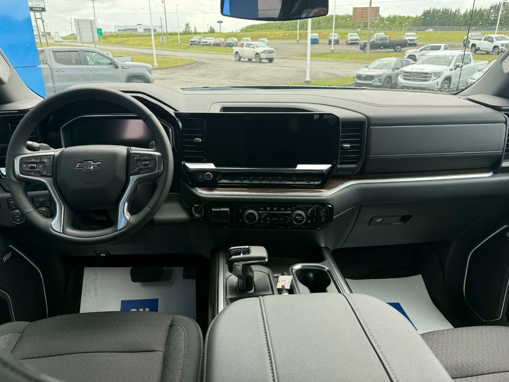 2026 Chevrolet Silverado 1500 RST in Grand Falls, New Brunswick - 11 - w1024h768px