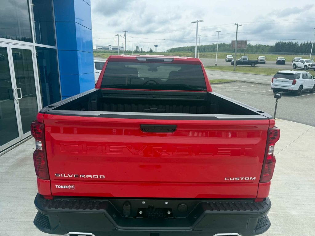 2026 Chevrolet Silverado 1500 Custom Trail Boss in Grand Falls, New Brunswick - 6 - w1024h768px