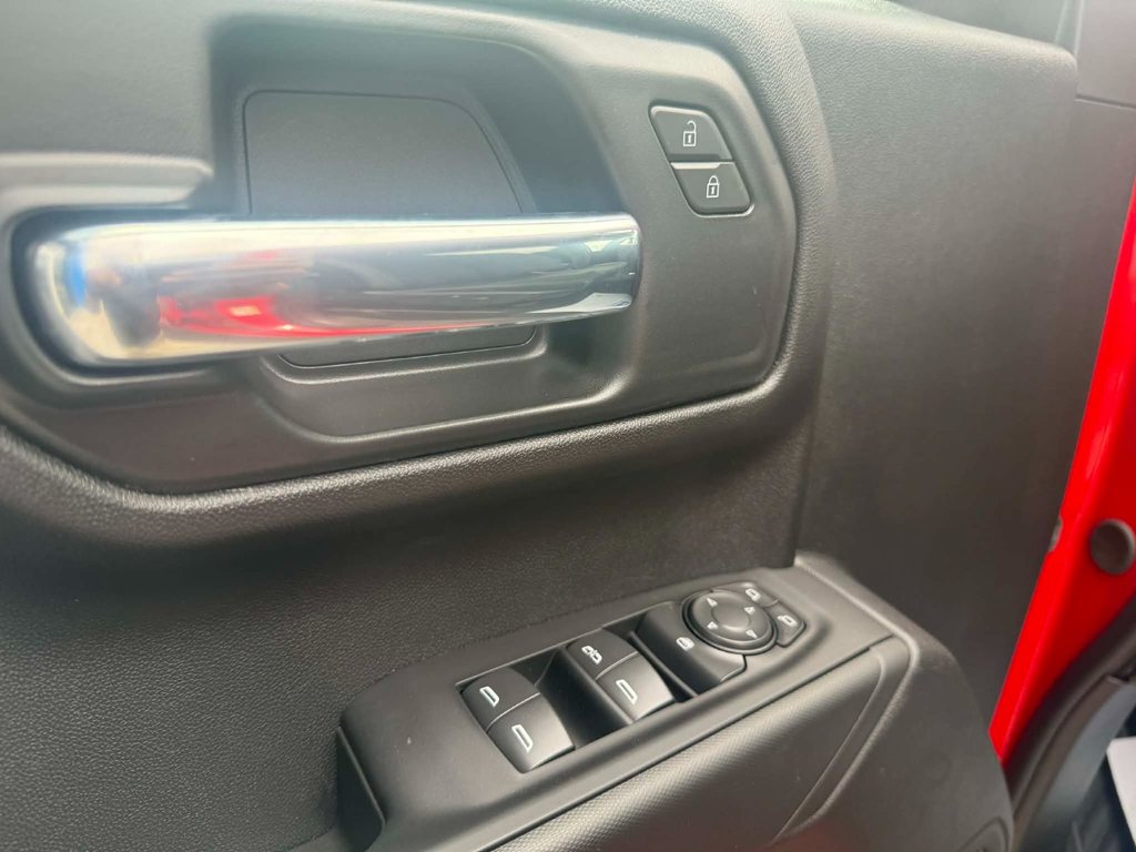 2026 Chevrolet Silverado 1500 Custom Trail Boss in Grand Falls, New Brunswick - 12 - w1024h768px