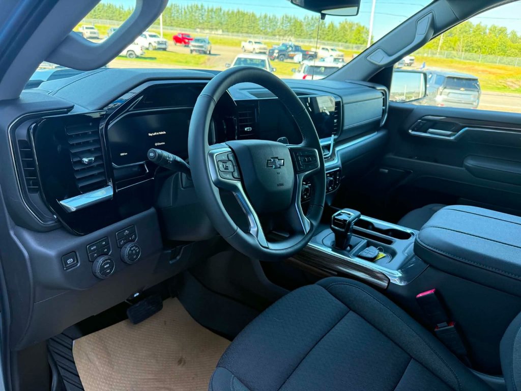 Chevrolet Silverado 1500 LT Trail Boss 2026 à Grand Falls, Nouveau-Brunswick - 9 - w1024h768px