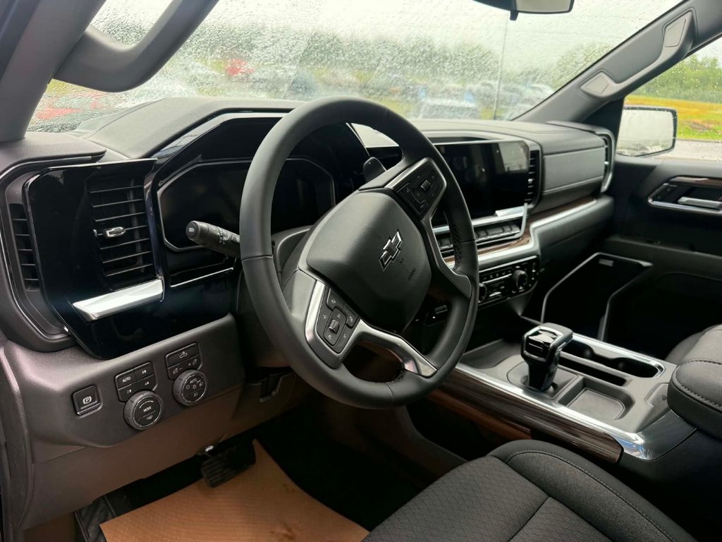2026 Chevrolet Silverado 1500 LT Trail Boss in Grand Falls, New Brunswick - 15 - w1024h768px