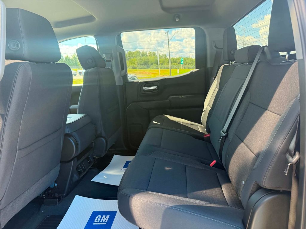 2026 Chevrolet Silverado 1500 Custom Trail Boss in Grand Falls, New Brunswick - 8 - w1024h768px