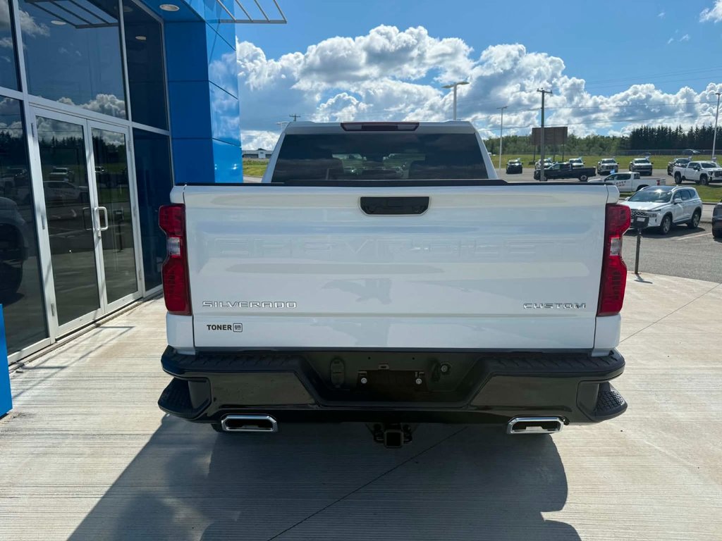 Chevrolet Silverado 1500 Custom Trail Boss 2026 à Grand Falls, Nouveau-Brunswick - 7 - w1024h768px