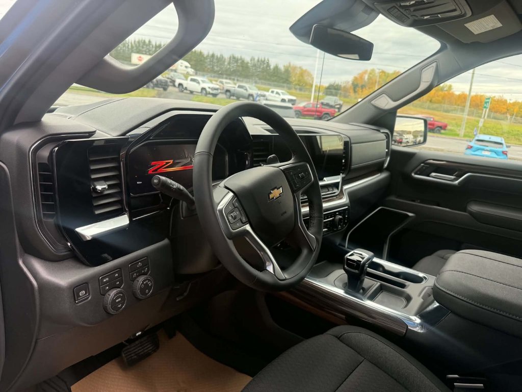 2026 Chevrolet Silverado 1500 LT in Grand Falls, New Brunswick - 10 - w1024h768px