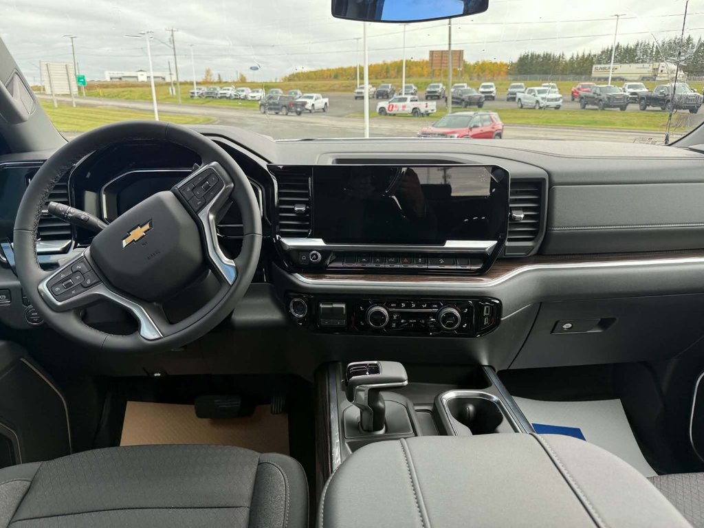 2026 Chevrolet Silverado 1500 LT in Grand Falls, New Brunswick - 12 - w1024h768px