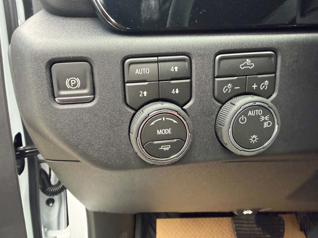 2026 Chevrolet Silverado 1500 LT in Grand Falls, New Brunswick - 13 - w1024h768px