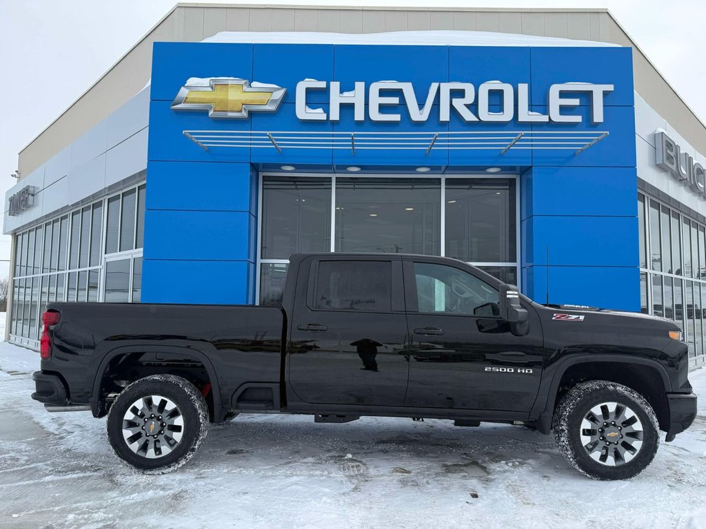 2025 Chevrolet SILVERADO 2500 HD CUSTOM in Grand Falls, New Brunswick - 3 - w1024h768px