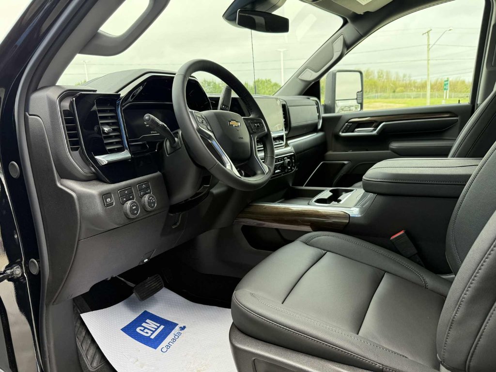 2025 Chevrolet SILVERADO 2500 HD LT in Grand Falls, New Brunswick - 8 - w1024h768px