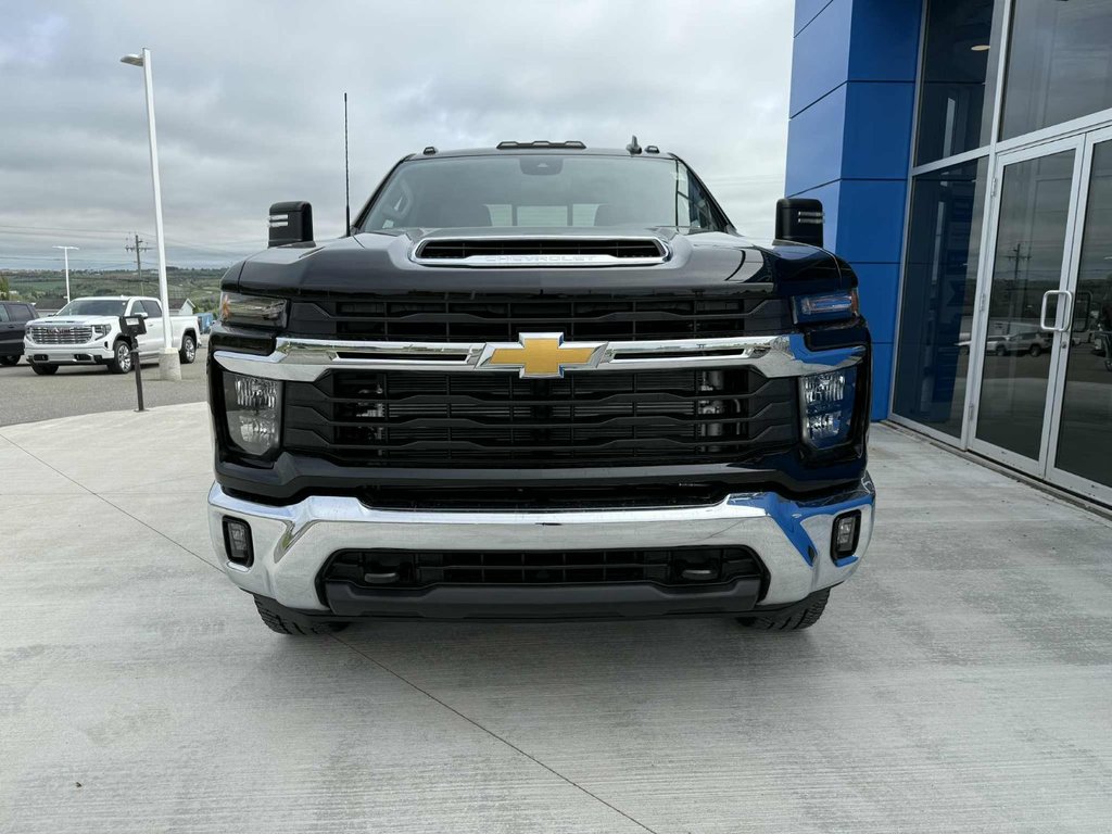 2025 Chevrolet SILVERADO 2500 HD LT in Grand Falls, New Brunswick - 2 - w1024h768px