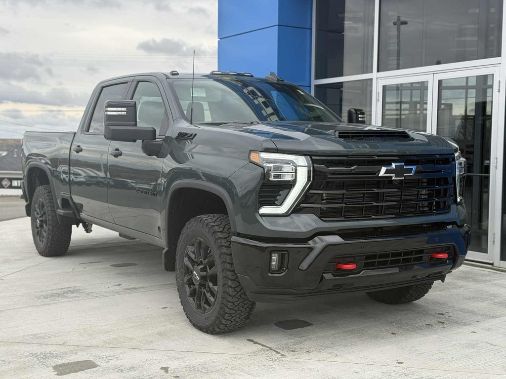 2026 Chevrolet Silverado 2500 HD LT in Grand Falls, New Brunswick - 2 - w1024h768px