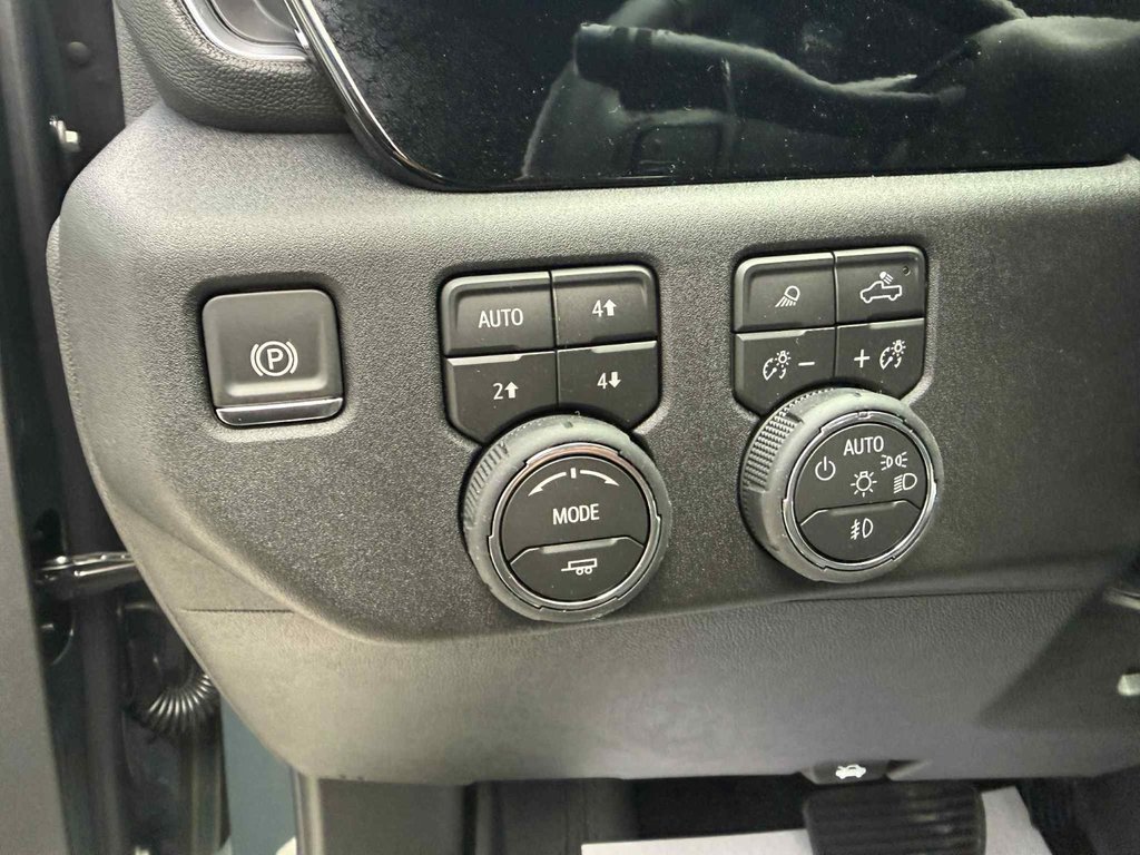 2026 Chevrolet Silverado 2500 HD LT in Grand Falls, New Brunswick - 14 - w1024h768px