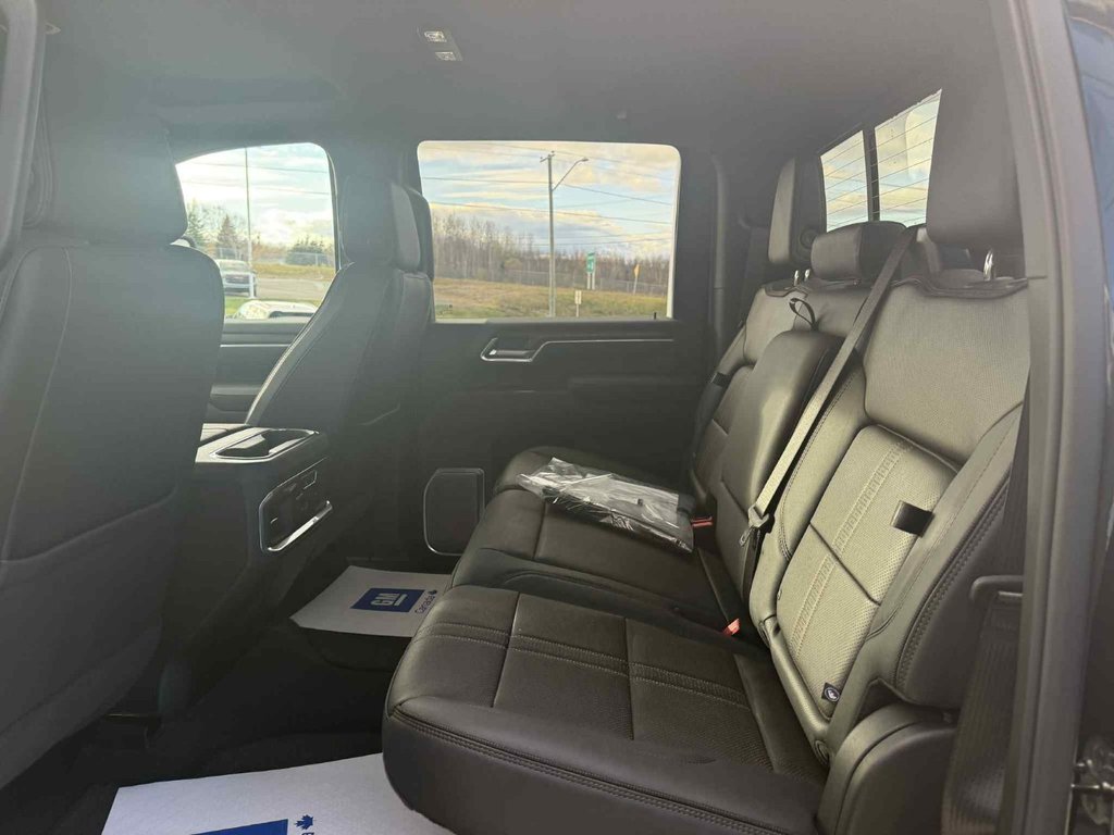 2026 Chevrolet Silverado 2500 HD HIGH COUNTRY in Grand Falls, New Brunswick - 16 - w1024h768px