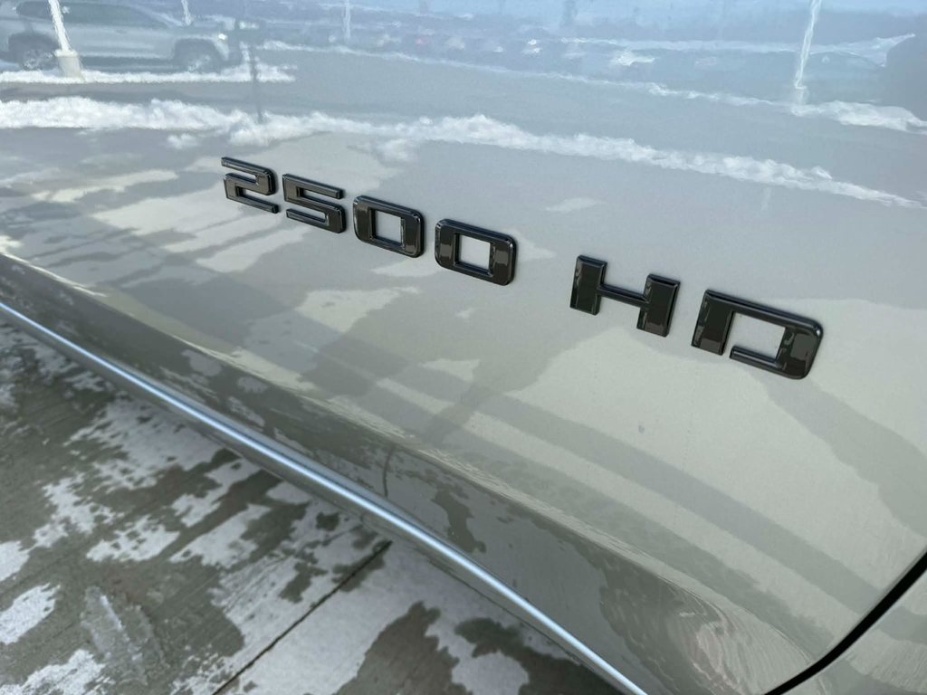 2026 Chevrolet Silverado 2500 HD LT in Grand Falls, New Brunswick - 13 - w1024h768px