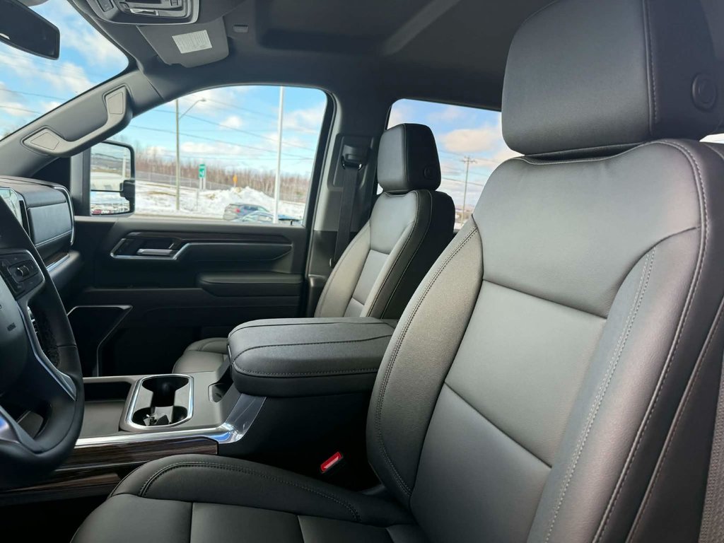2026 Chevrolet Silverado 2500 HD LT in Grand Falls, New Brunswick - 10 - w1024h768px