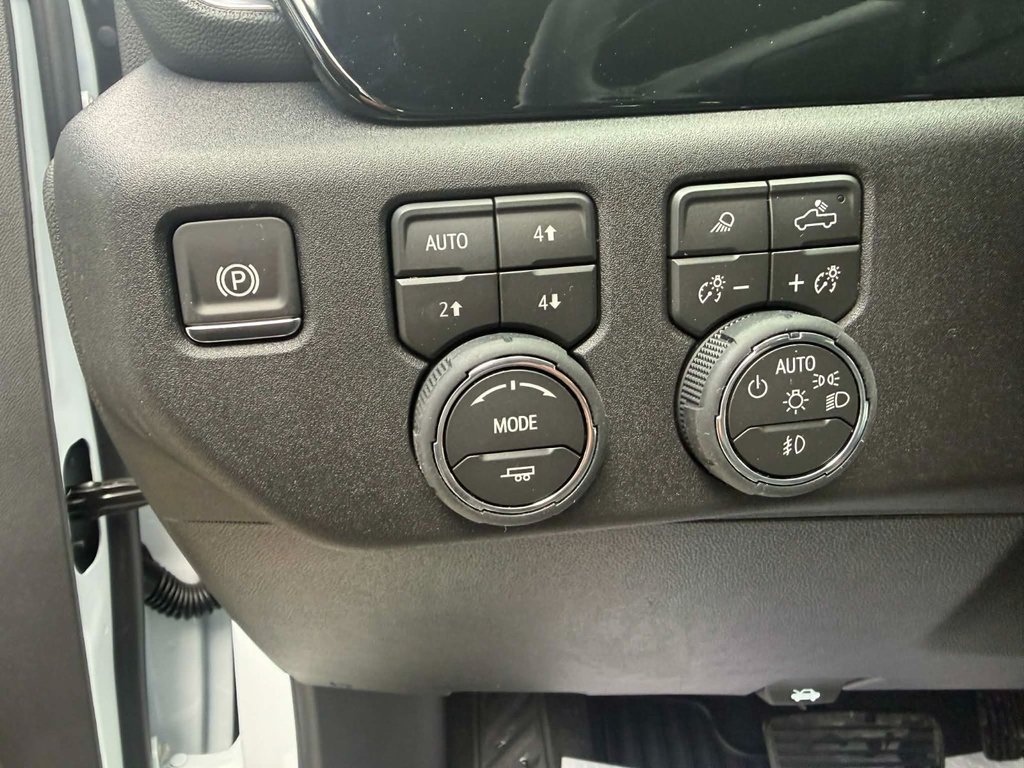 2026 Chevrolet Silverado 2500 HD LT in Grand Falls, New Brunswick - 10 - w1024h768px