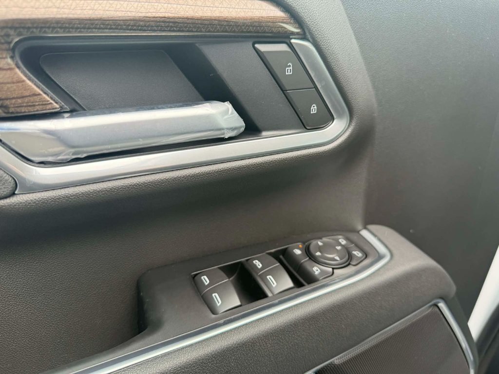 2026 Chevrolet Silverado 2500 HD LT in Grand Falls, New Brunswick - 15 - w1024h768px