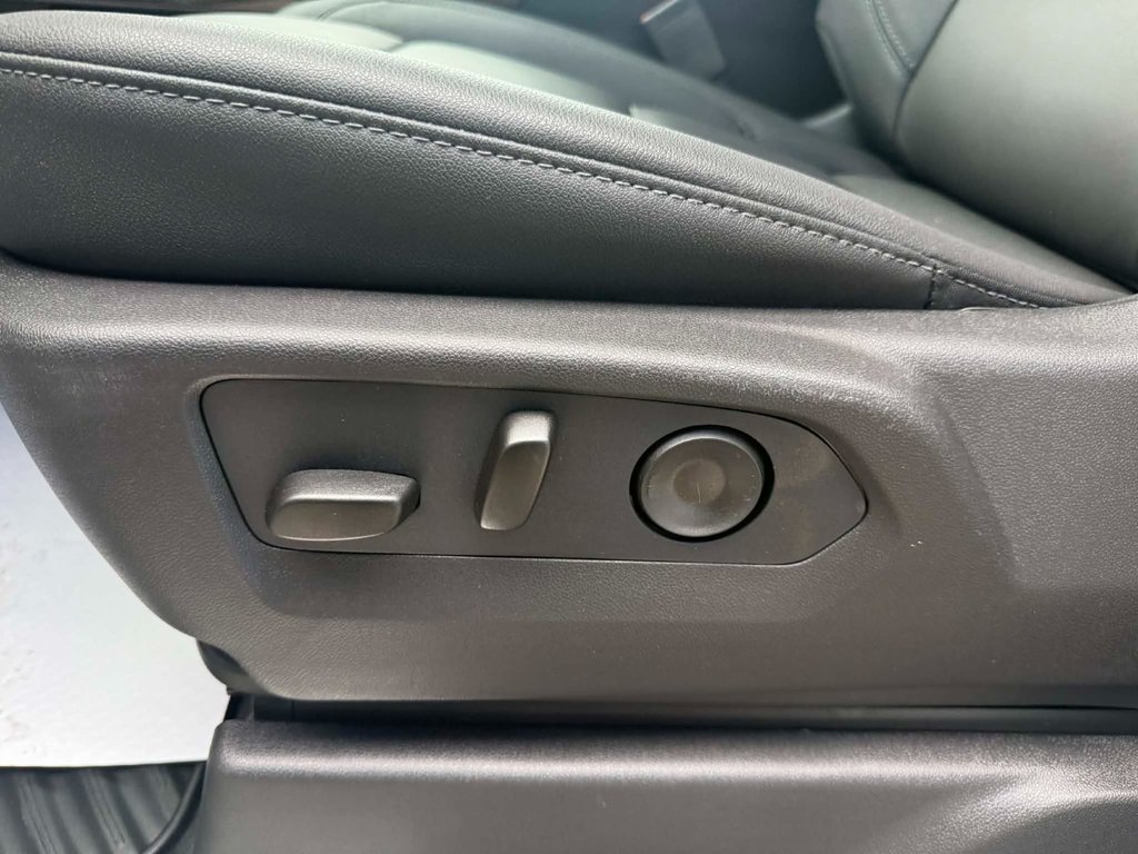 2026 Chevrolet Silverado 2500 HD LT in Grand Falls, New Brunswick - 11 - w1024h768px