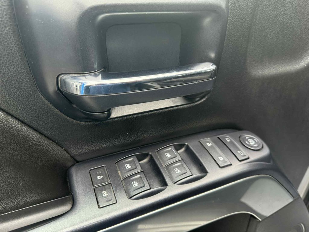 2015 Chevrolet Silverado 2500HD LT in Grand Falls, New Brunswick - 16 - w1024h768px