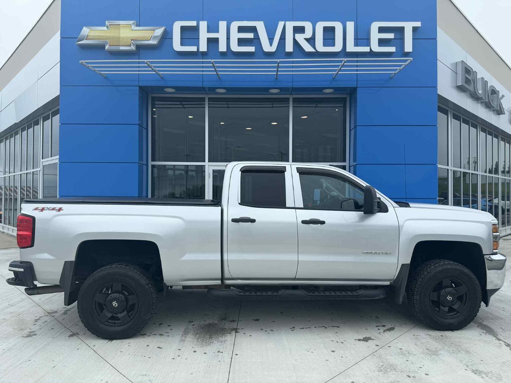 2015 Chevrolet Silverado 2500HD LT in Grand Falls, New Brunswick - 4 - w1024h768px