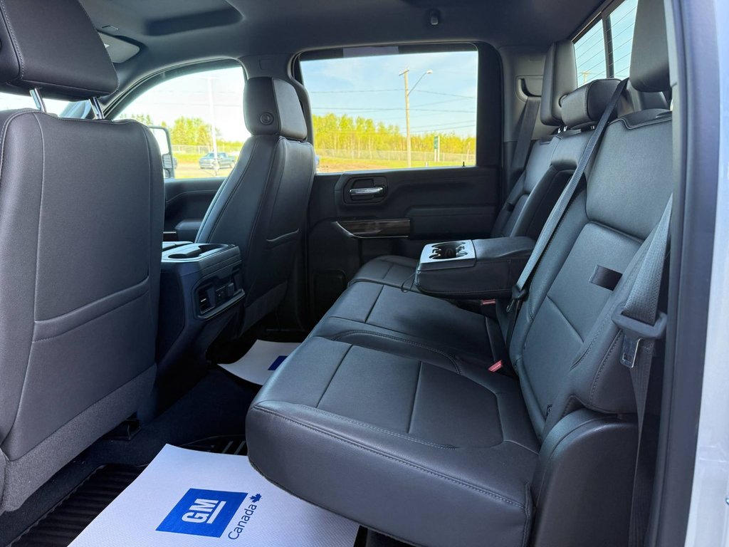 2022 Chevrolet Silverado 2500HD LT in Grand Falls, New Brunswick - 17 - w1024h768px