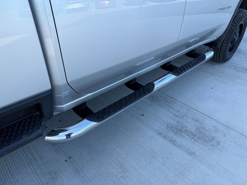 2022 Chevrolet Silverado 2500HD LT in Grand Falls, New Brunswick - 19 - w1024h768px
