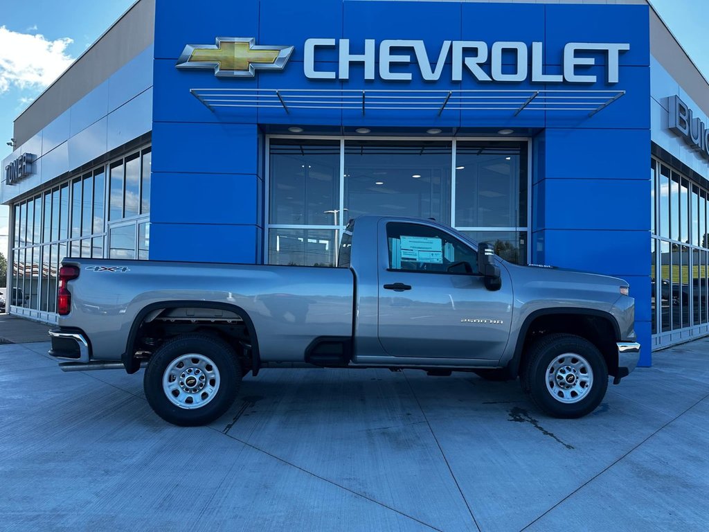 Chevrolet SILVERADO 2500 HD WT 2025 à Grand Falls, Nouveau-Brunswick - 3 - w1024h768px