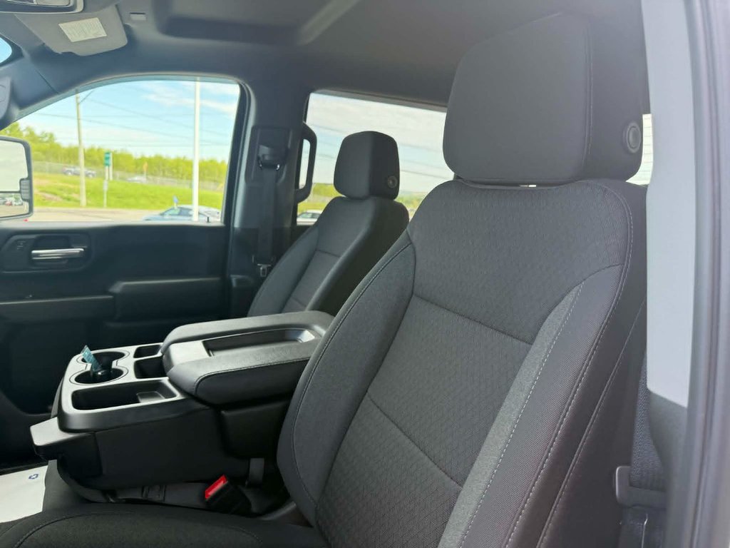 2025 Chevrolet Silverado 2500HD Custom in Grand Falls, New Brunswick - 15 - w1024h768px