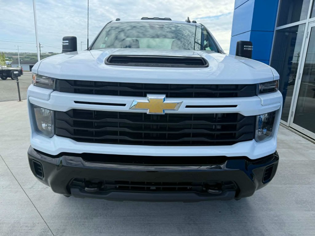 2025 Chevrolet Silverado 2500HD Custom in Grand Falls, New Brunswick - 3 - w1024h768px
