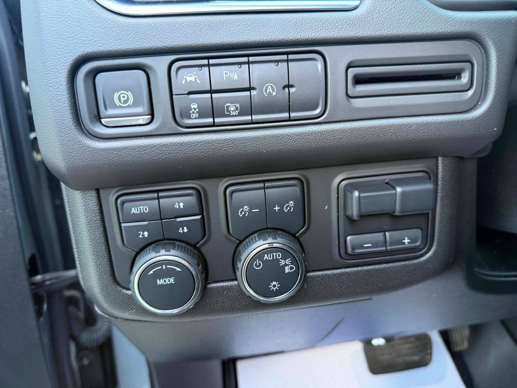 Chevrolet Tahoe LT DIESEL 2024 à Grand Falls, Nouveau-Brunswick - 9 - w1024h768px