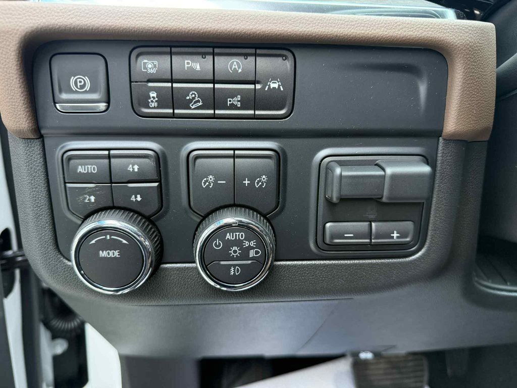 2025 Chevrolet Tahoe High Country in Grand Falls, New Brunswick - 18 - w1024h768px
