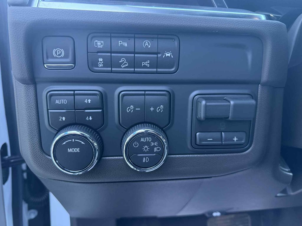 2026 Chevrolet Tahoe LT in Grand Falls, New Brunswick - 12 - w1024h768px