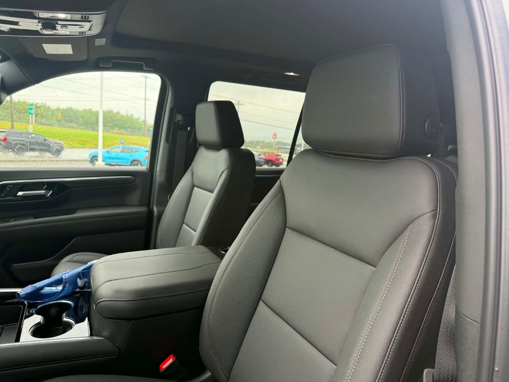2026 Chevrolet Tahoe LT in Grand Falls, New Brunswick - 9 - w1024h768px