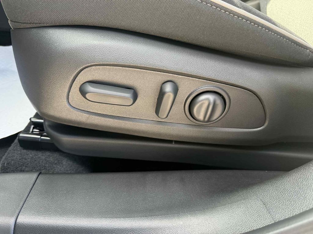 2026 Chevrolet Trailblazer LT in Grand Falls, New Brunswick - 10 - w1024h768px