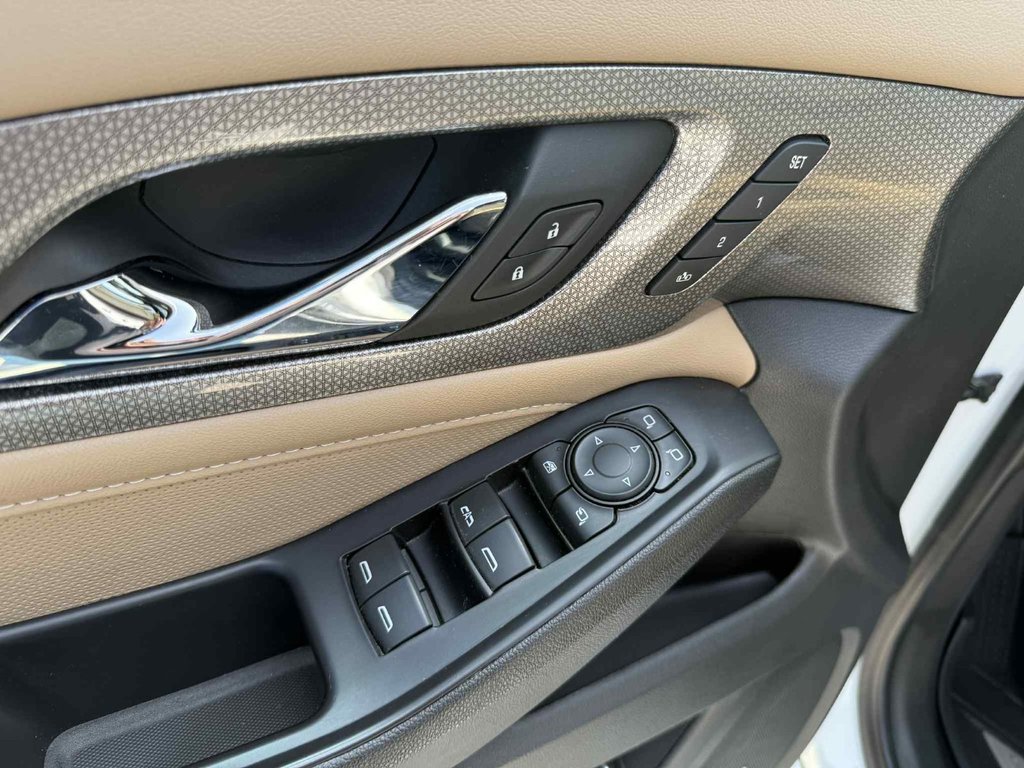 2022 Chevrolet Traverse Premier in Grand Falls, New Brunswick - 10 - w1024h768px
