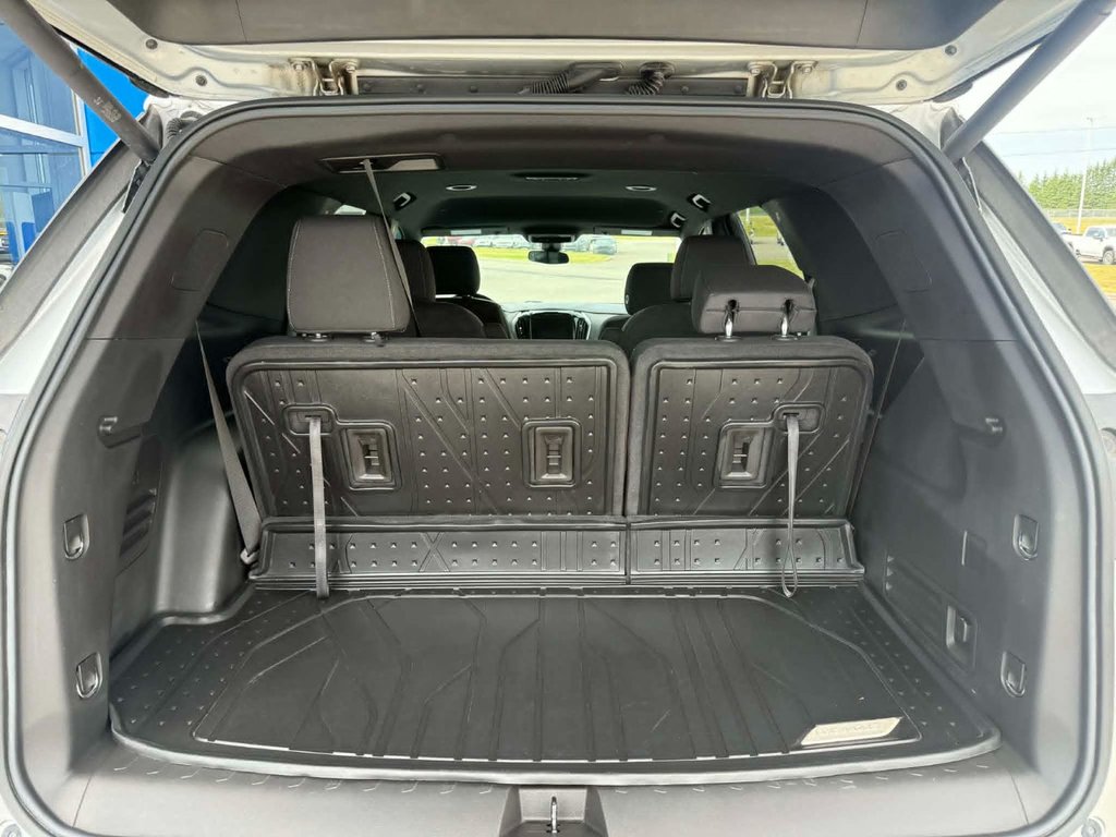Chevrolet Traverse LT Cloth 2022 à Grand Falls, Nouveau-Brunswick - 8 - w1024h768px