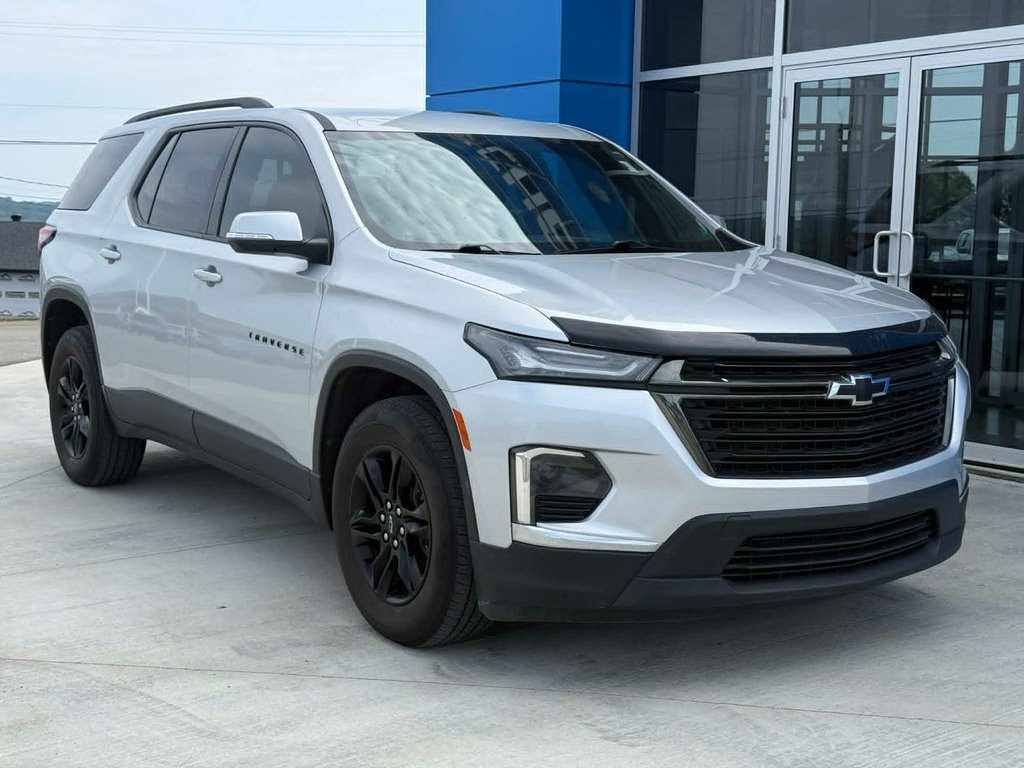 Chevrolet Traverse LT Cloth 2022 à Grand Falls, Nouveau-Brunswick - 2 - w1024h768px