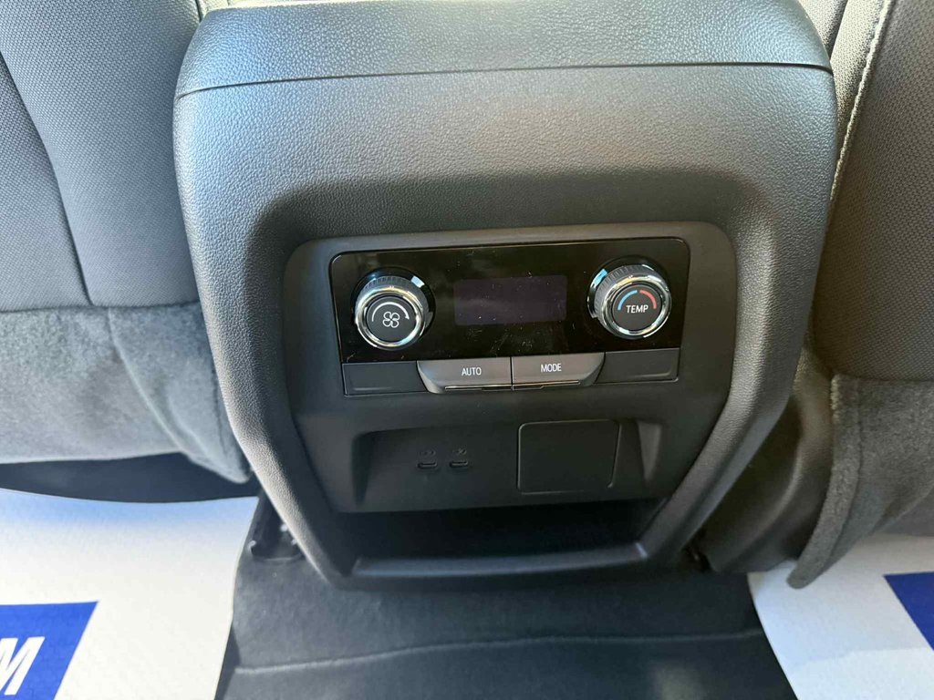 2026 Chevrolet Traverse LT in Grand Falls, New Brunswick - 10 - w1024h768px