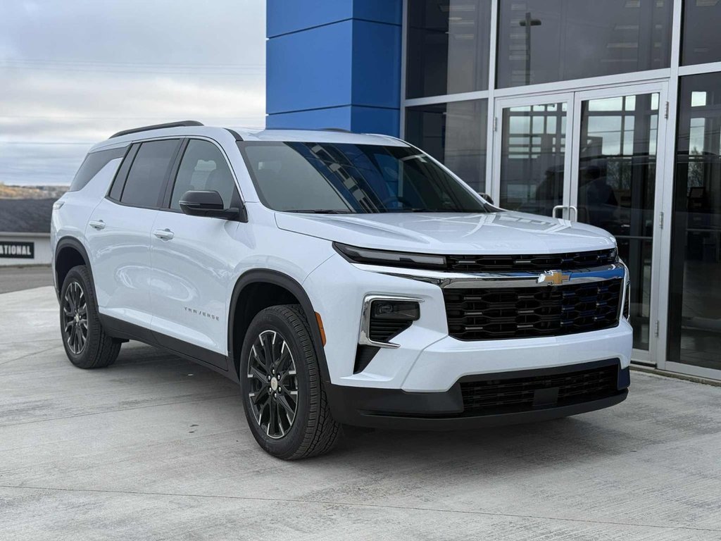 2026 Chevrolet Traverse LT in Grand Falls, New Brunswick - 2 - w1024h768px