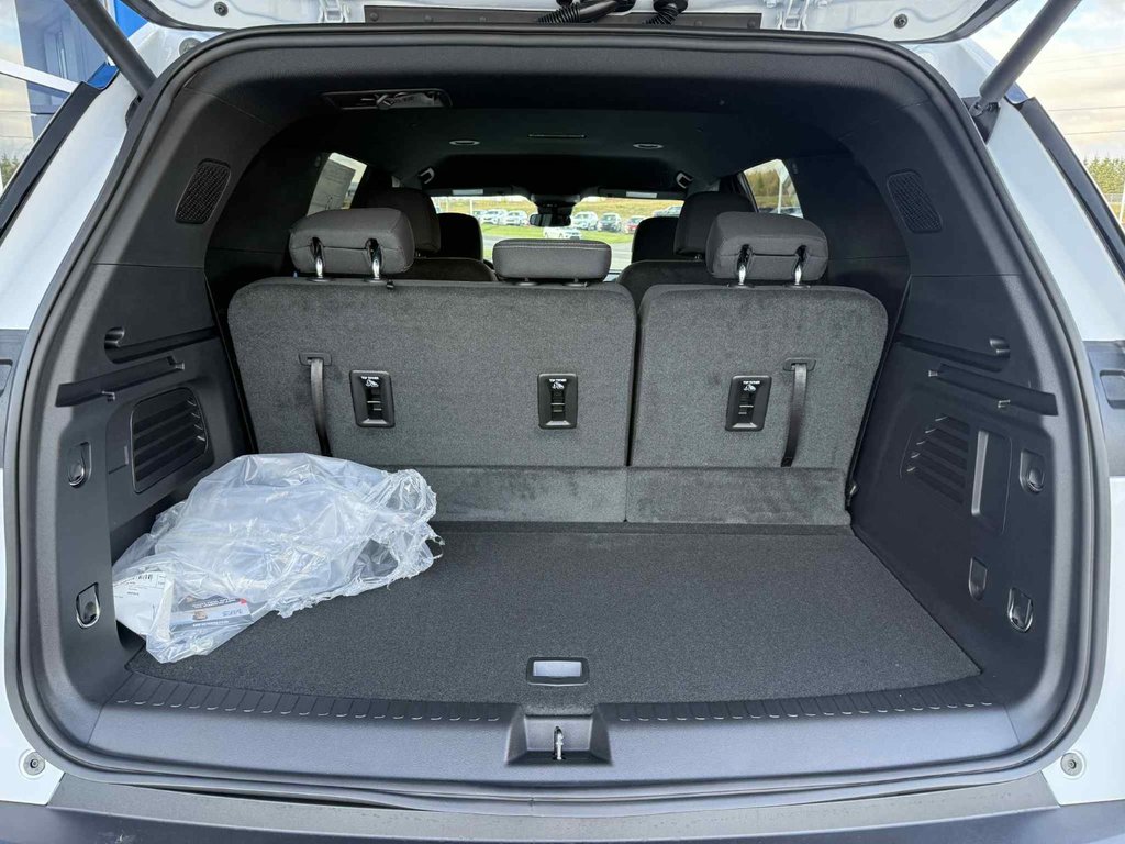2026 Chevrolet Traverse LT in Grand Falls, New Brunswick - 8 - w1024h768px