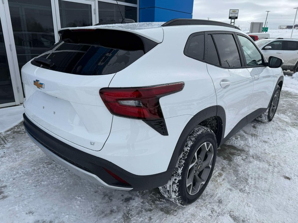 2025 Chevrolet Trax LT in Grand Falls, New Brunswick - 4 - w1024h768px