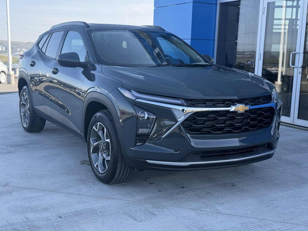 2026 Chevrolet Trax LT in Grand Falls, New Brunswick - 2 - w1024h768px