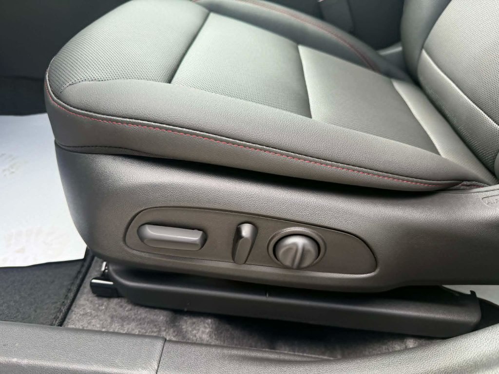 2026 Chevrolet Trax 2RS in Grand Falls, New Brunswick - 11 - w1024h768px