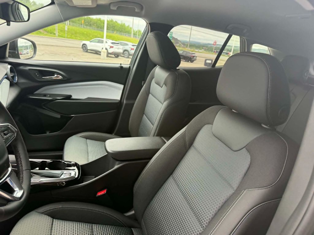 2026 Chevrolet Trax LT in Grand Falls, New Brunswick - 9 - w1024h768px