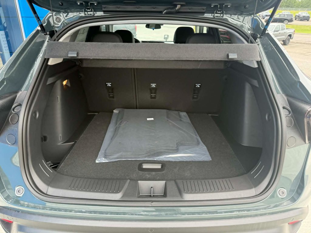 2026 Chevrolet Trax LT in Grand Falls, New Brunswick - 7 - w1024h768px
