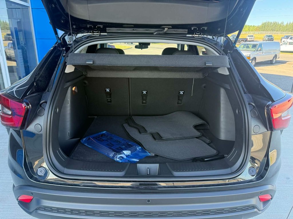 2026 Chevrolet Trax LT in Grand Falls, New Brunswick - 7 - w1024h768px