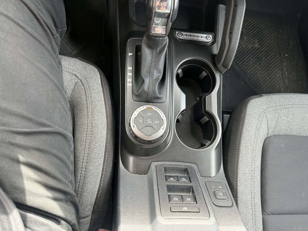 2022 Ford Bronco in Edmundston, New Brunswick - 8 - w1024h768px