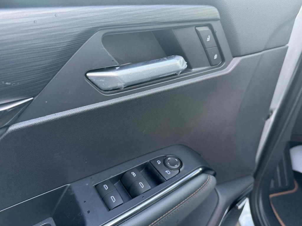 2026 GMC Acadia AT4 in Grand Falls, New Brunswick - 19 - w1024h768px