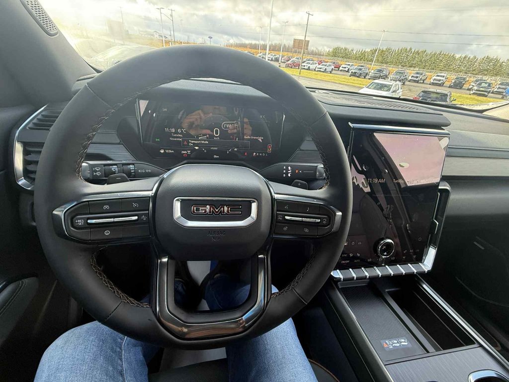 2026 GMC Acadia AT4 in Grand Falls, New Brunswick - 16 - w1024h768px