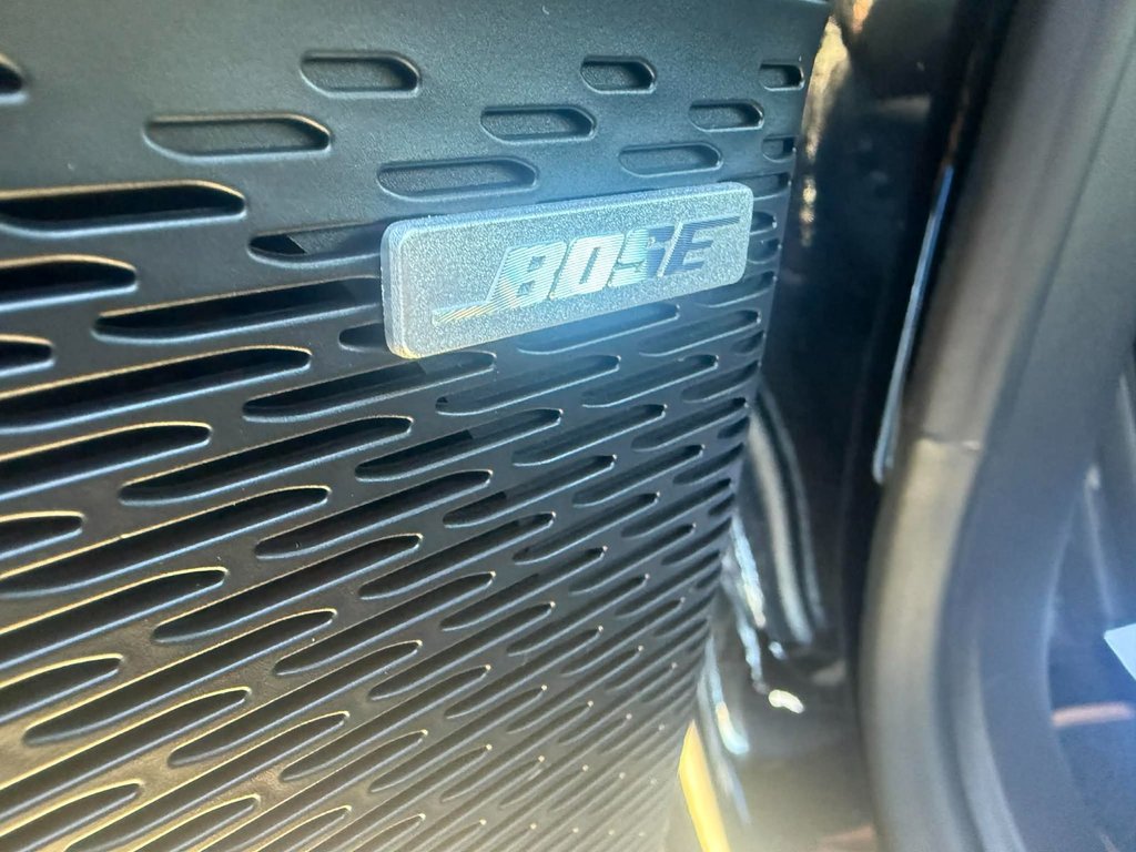 2026 GMC Acadia AT4 in Grand Falls, New Brunswick - 11 - w1024h768px